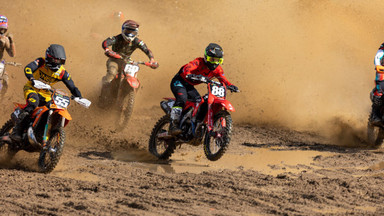 BEATON AND CONNOLLY EXECUTE HONDA SWEEP & LEAD BOTH TITLE FIGHTS!