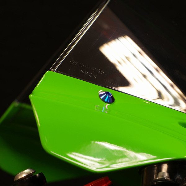 Titanium Screen Kit 4 Bolts Purple Haze Fitted