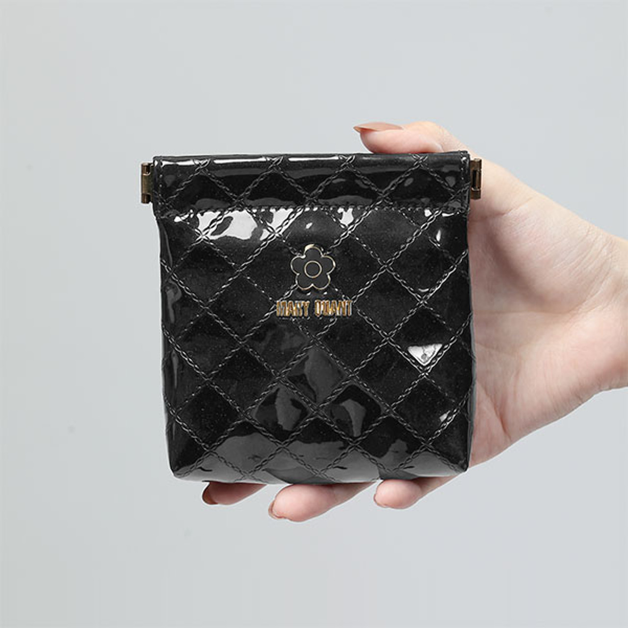 Enamel Diamonds Spring Mouth Pouch