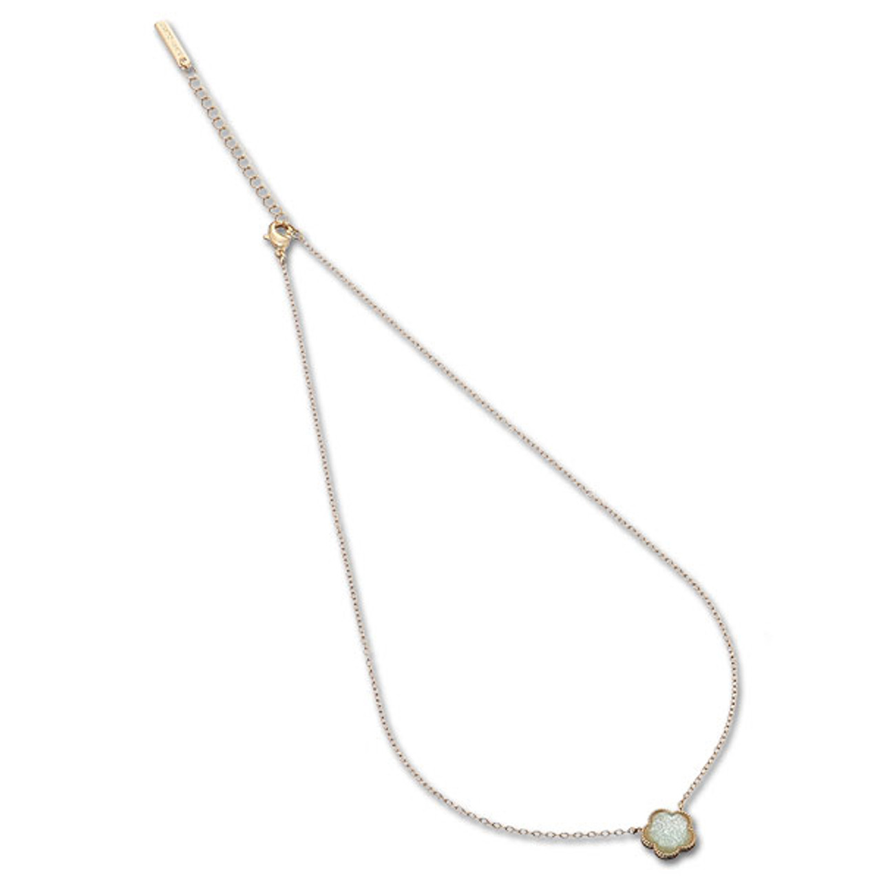 Sparkling Daisy Necklace