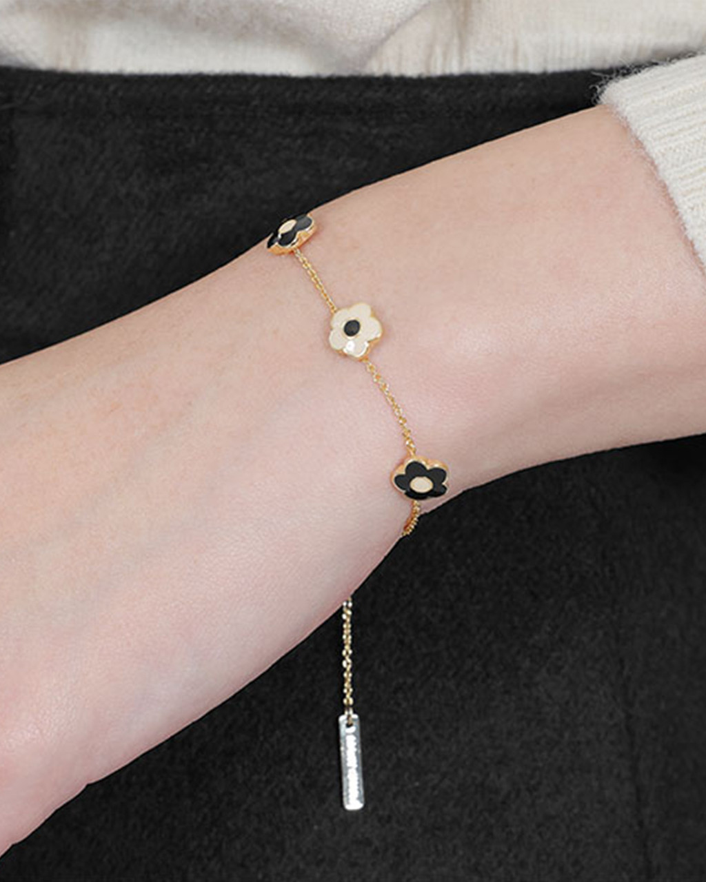 Connect Daisy Resin Bracelet