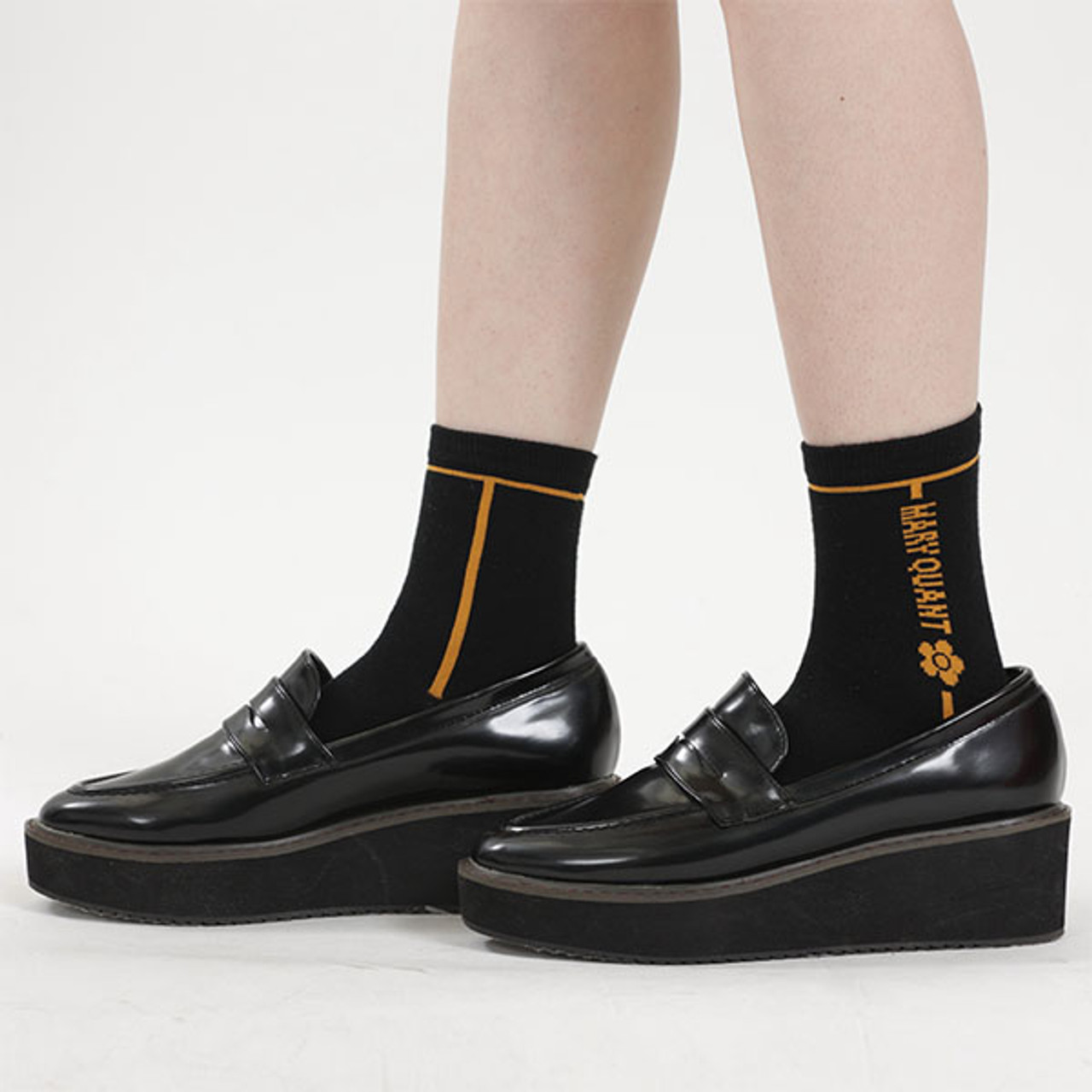 MQ Logo Line Socks