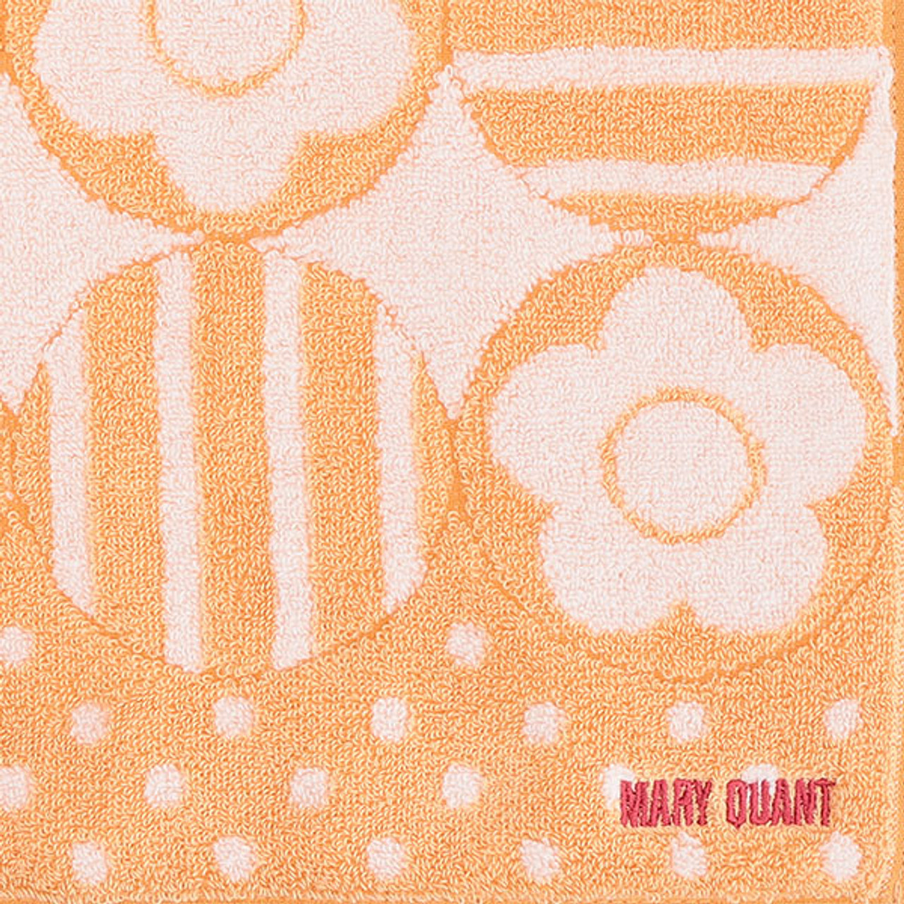 Op Art Daisy Towel