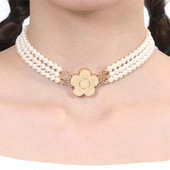 Daisy Magnet Pearl Necklace