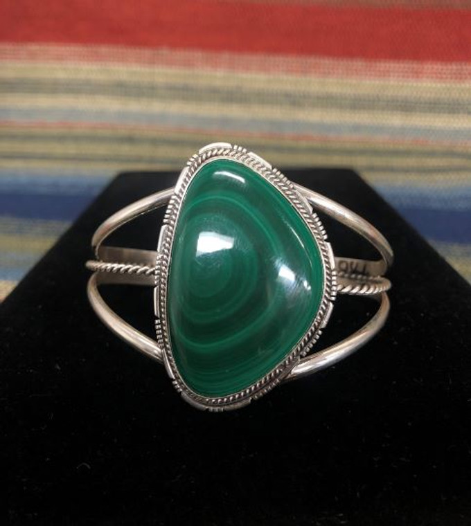 Malachite Cabachon cuff