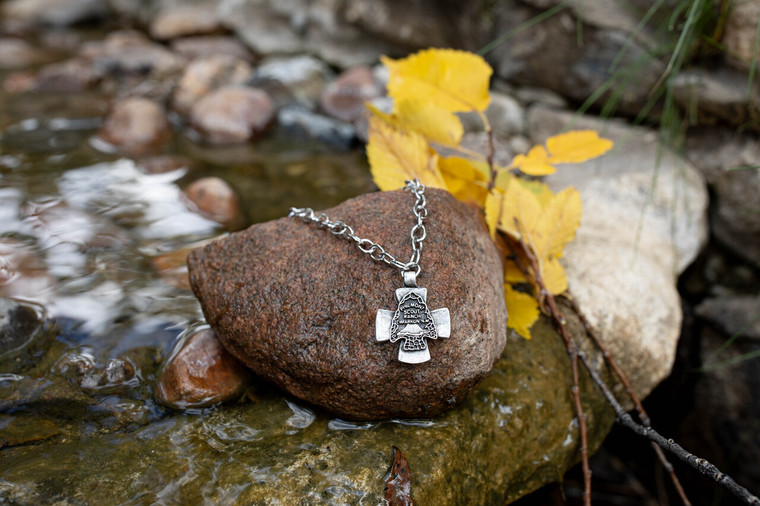 ARROWHEAD NECKALCE 21"