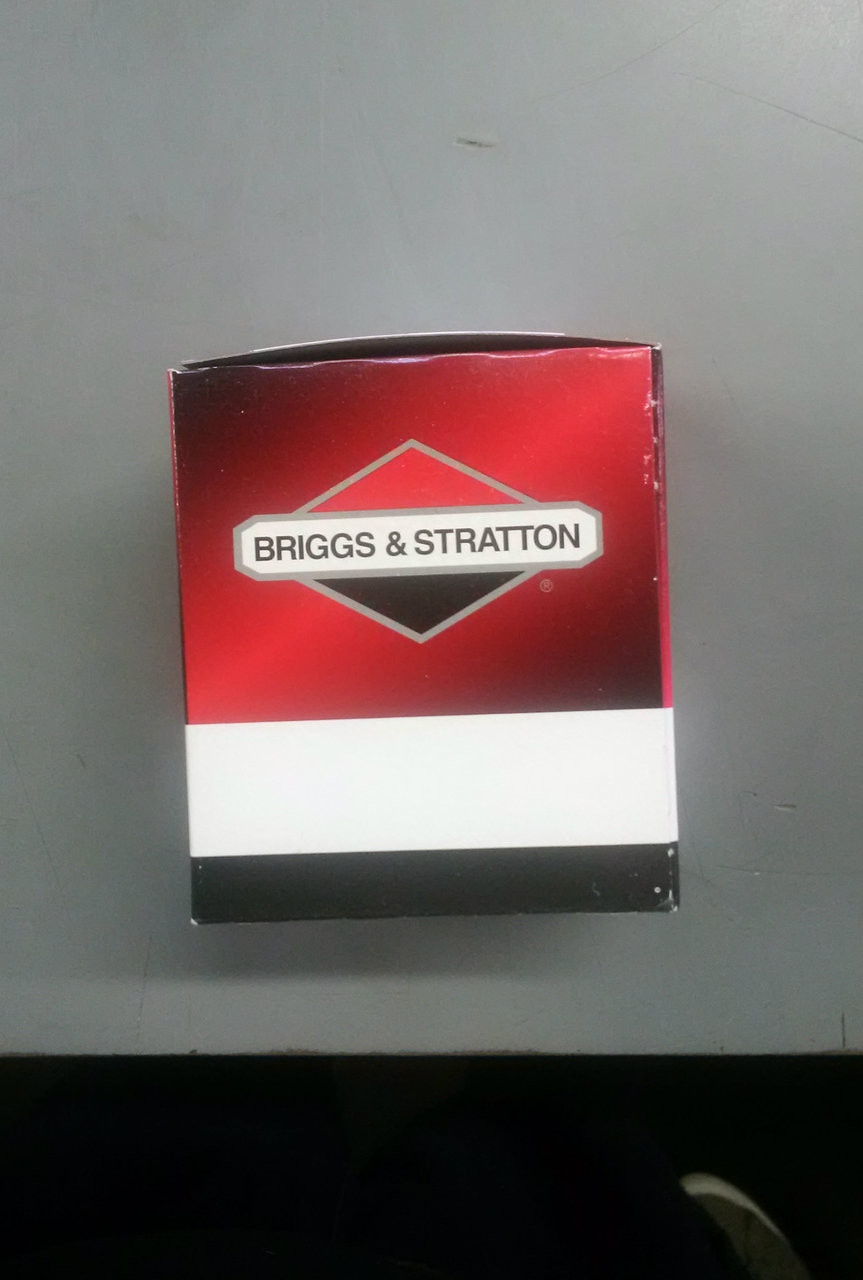 New Briggs And Stratton OEM Kit-Needle/Seat Part Number 802538