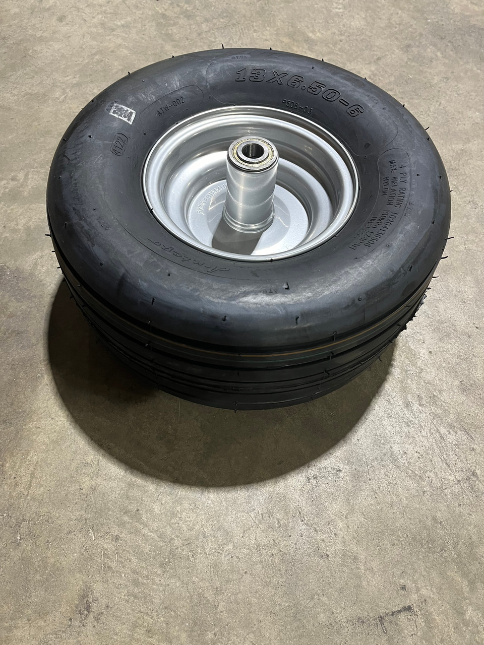 Dixie Chopper OEM Front Wheel With Rib Tire 13/6.50X6