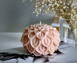 Hygge Candle: Homemade Soy Beeswax Blend, Cottagecore Decor, bookshelf decor H652-1029