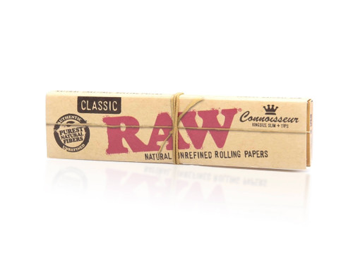 RAW Classic Connoisseur Kingsize Slim Rolling Papers with Tips