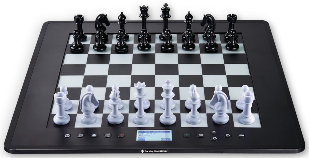 Millennium Europe Chess Master II: Chess and 7 other well-known game classics