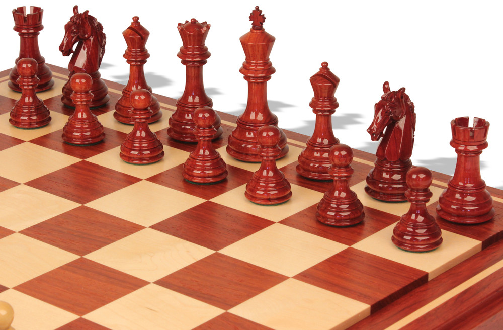 Columbian Knight Staunton Chess Sets