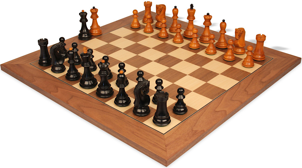 Zagreb Series Chess Set - Ebonized & Boxwood Pieces - Walnut