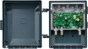 Kingray MHW25FS VHF/UHF masthead amplifier in fully shielded die-cast housing with F-Type connectors, 25dB UHF gain for FTA TV