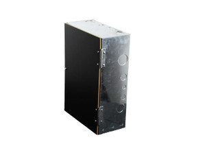 Side profile of Digitek 27MR1812U-4 panel, highlighting IP20 rating, M5 earth stud, and corrosive-resistant construction