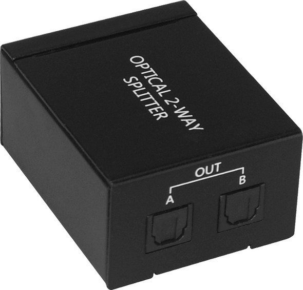 Close-up of ProquipDigital splitter TOSLink optical connectors, supporting S/PDIF LPCM and DTS for noise-free audio Close-up of ProquipDigital splitter TOSLink optical connectors, supporting S/PDIF LPCM and DTS for noise-free audio