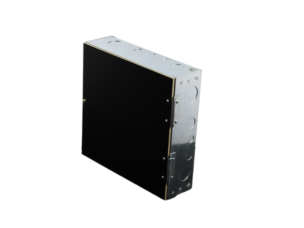 Side profile of Digitek 27MR1414U-4 panel, highlighting IP20 rating, M5 earth stud, and corrosive-resistant construction