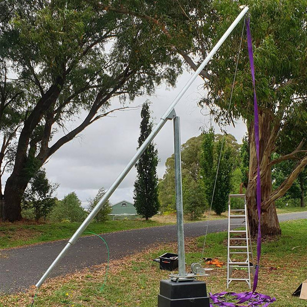 4.5m hinged galvanised pole for solar street lights