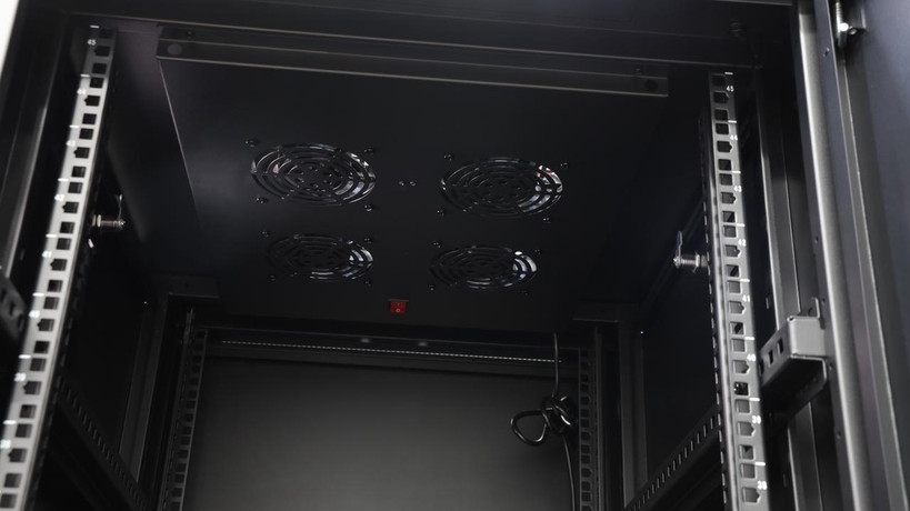 Close-up of pre-installed fans and 6-outlet PDU in 37U cabinet