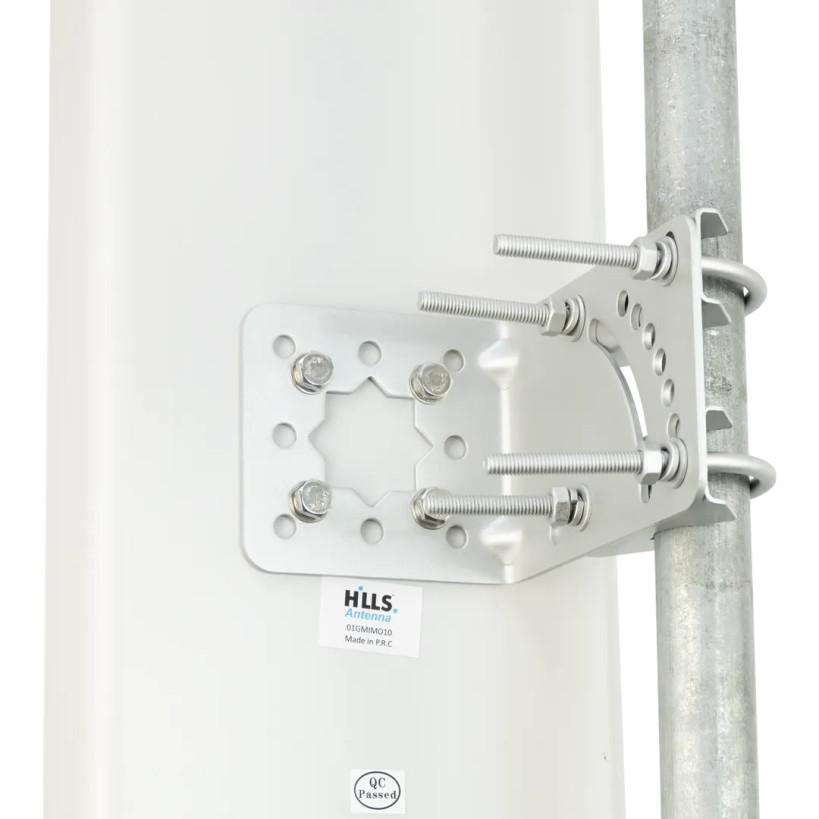 Closeup view of Hills Antenna MIMO 5G Antenna Mast installation