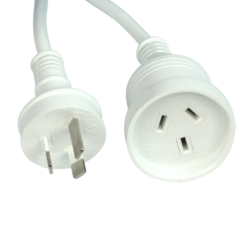 Closeup of plugs of Hills Antenna 20m White Power Extension Lead