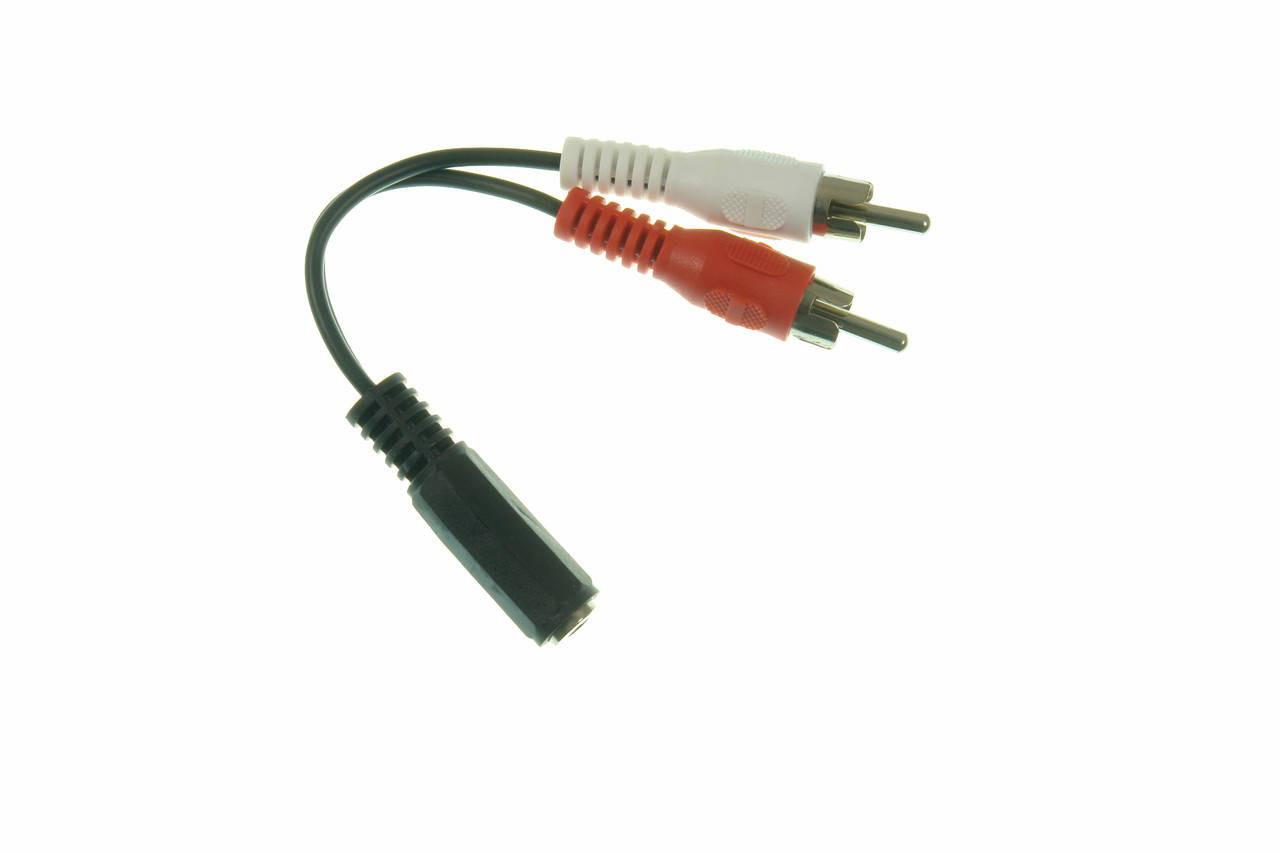 Close-up of RCA to 3.5mm adaptor cable