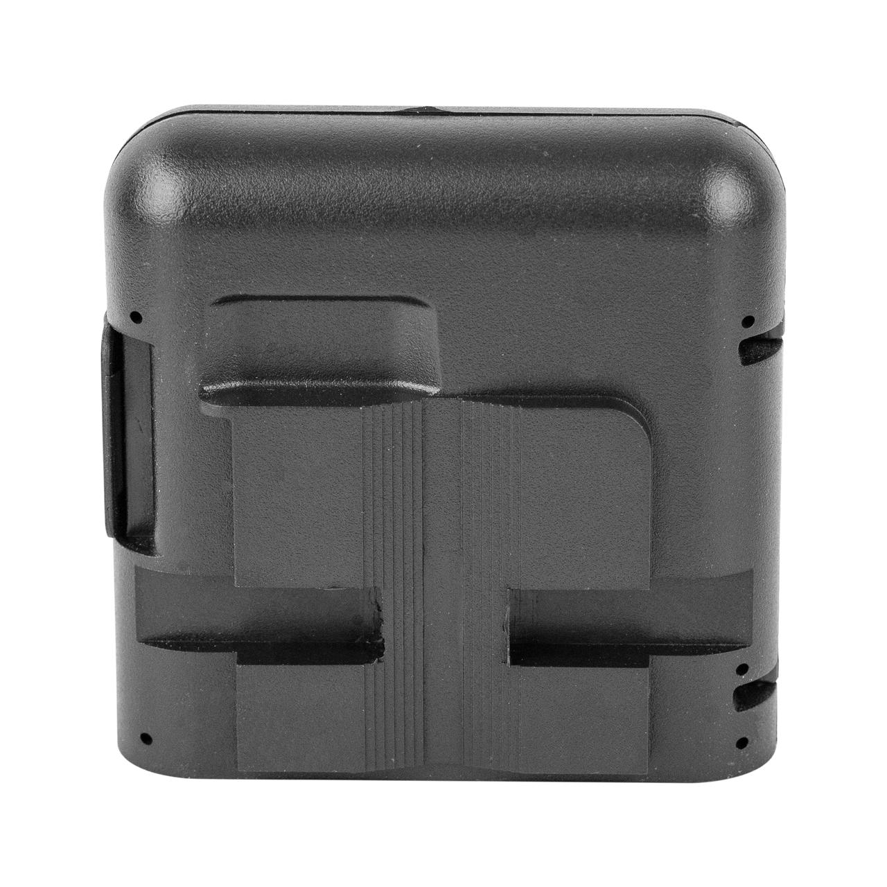 Rear view of Weatherproof IP53 casing of Alcad AM-187 amplifier with 32 dB gain label