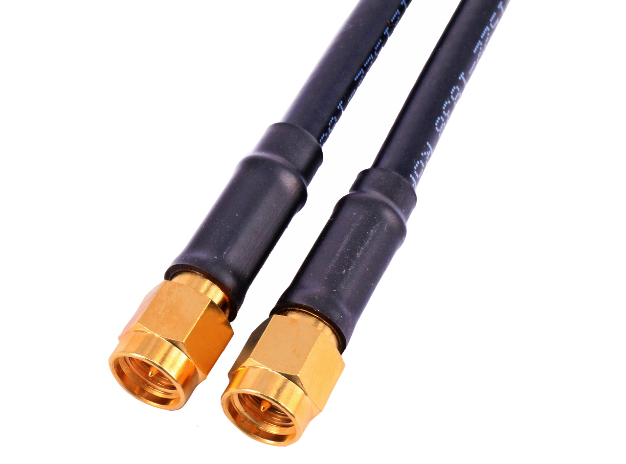 Close-up of Hills Antenna SMA Male connectors on 10m LL195 patch lead, showcasing secure RF mating for WiFi and telecom systems