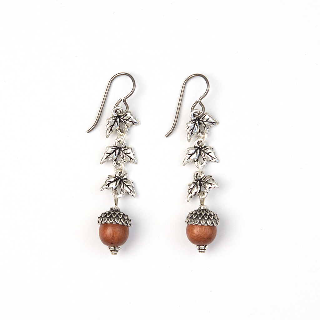 acorn-leaf-earrings-white-1024px.jpg