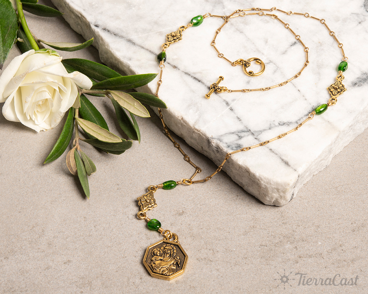 st-christopher-necklace-1200px.jpg