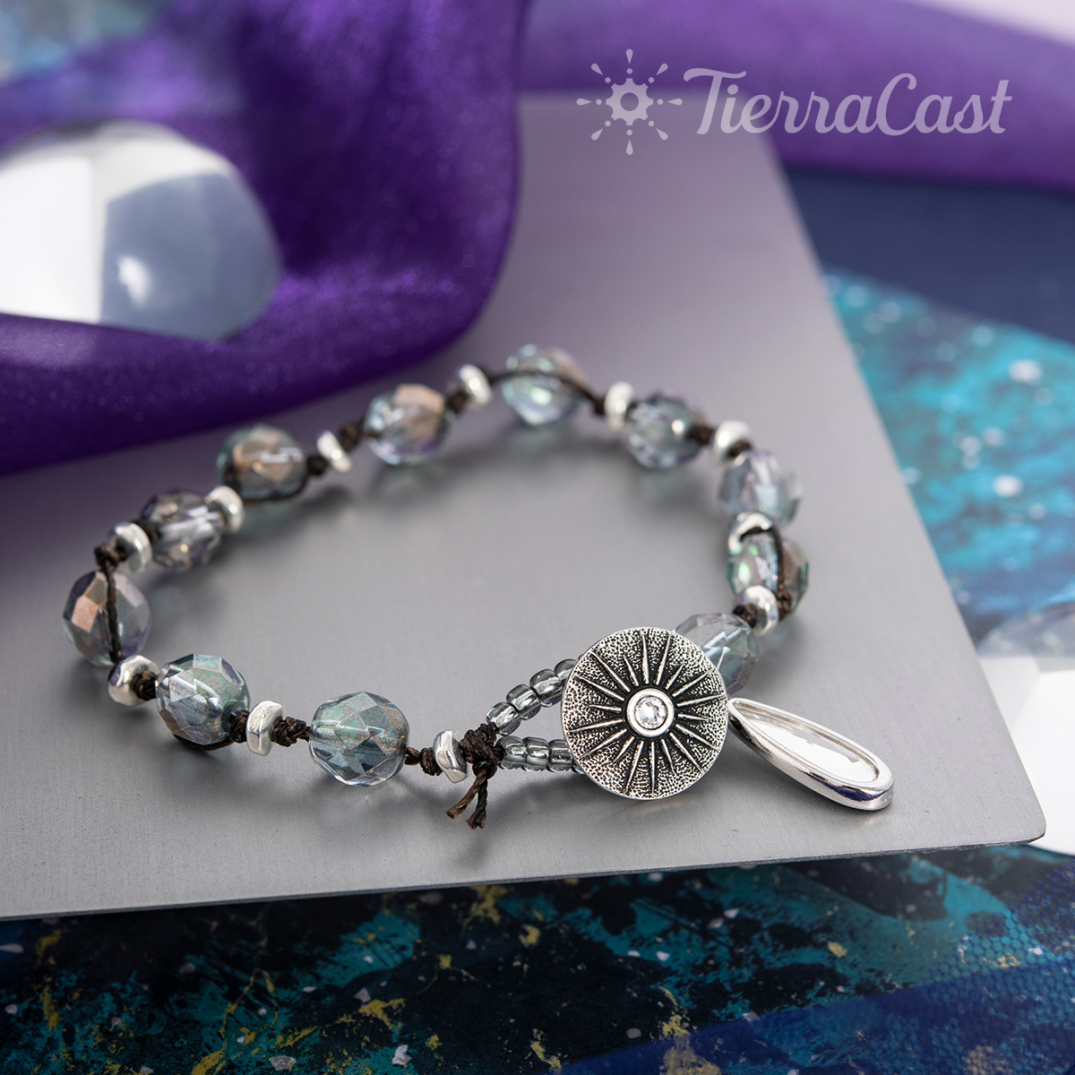 starry-night-bracelet-1200px-w.logo.jpg