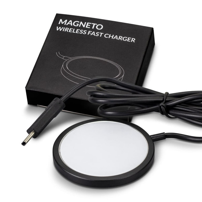 A wireless fast charger in black, with a charging cable and packaging featuring a logo.