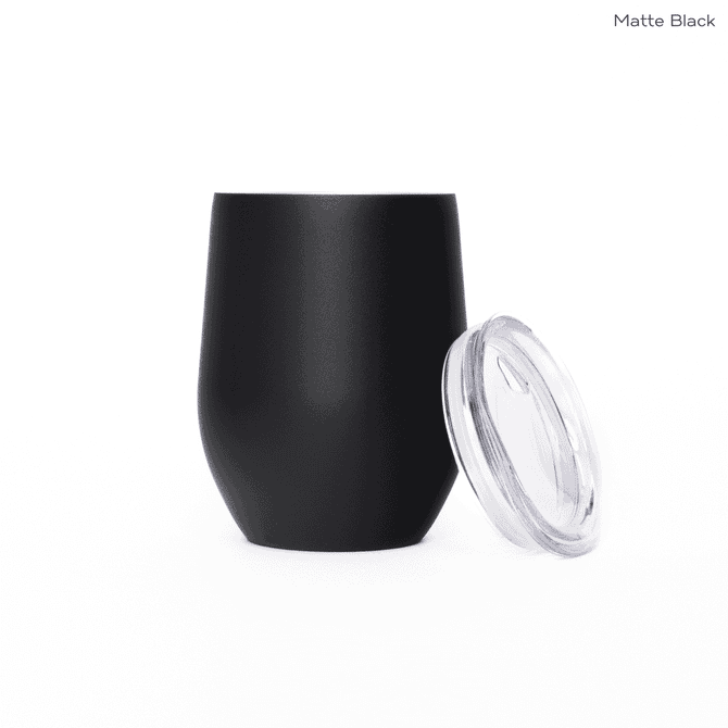 A drink bottle in matte black, featuring a clear lid, designed as a travel mug for beverages.