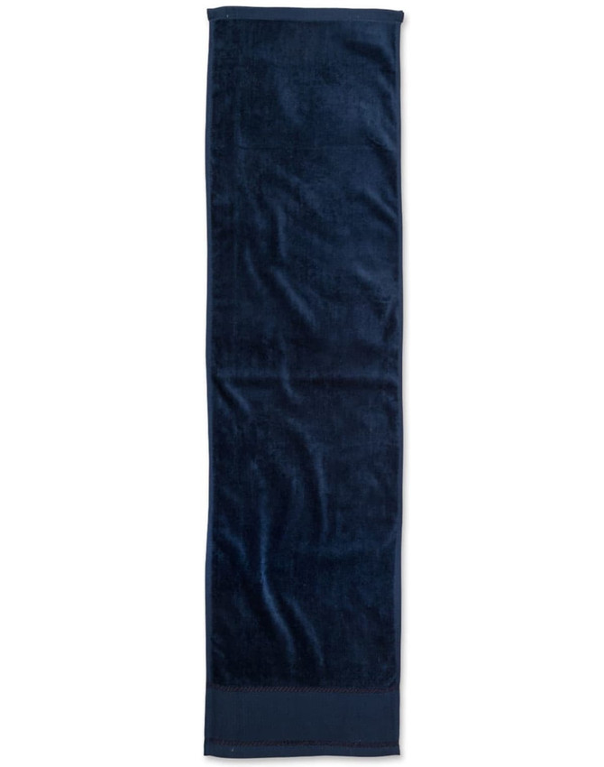 A dark blue terry velour fitness towel, measuring 110x30 cm, suitable for gym use. Features a logo on the side.