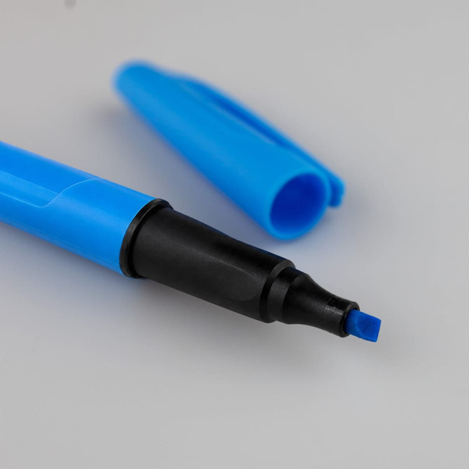A blue highlighter pen with a removable cap, featuring a fine tip for precise marking.
