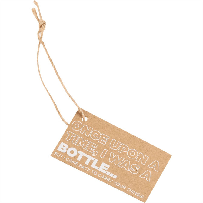 A recycled drawstring bag with a neutral colour and a logo, featuring a tag with a playful message.