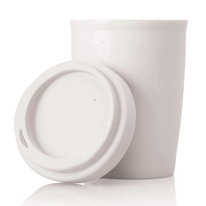 A drink bottle in white ceramic with a removable silicone lid. Includes a logo on the lid.