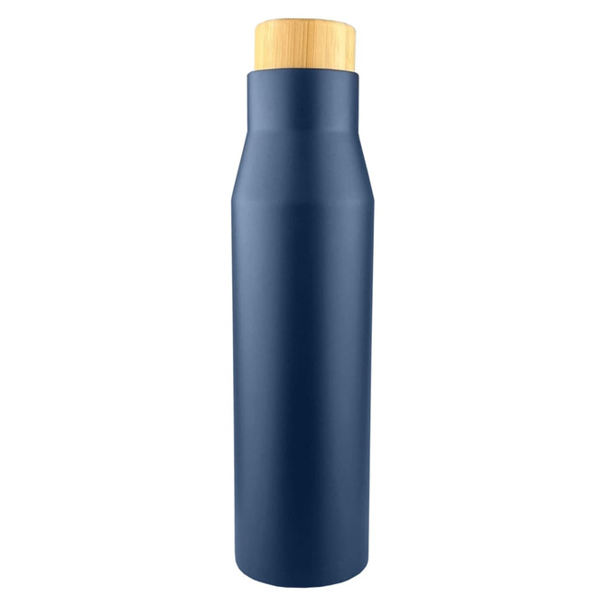 A drink bottle in navy blue with a bamboo lid, featuring a sleek, modern design and a logo.