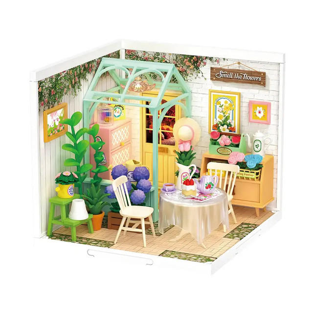 DIY Miniature House Kit: Blooming Tea Garden