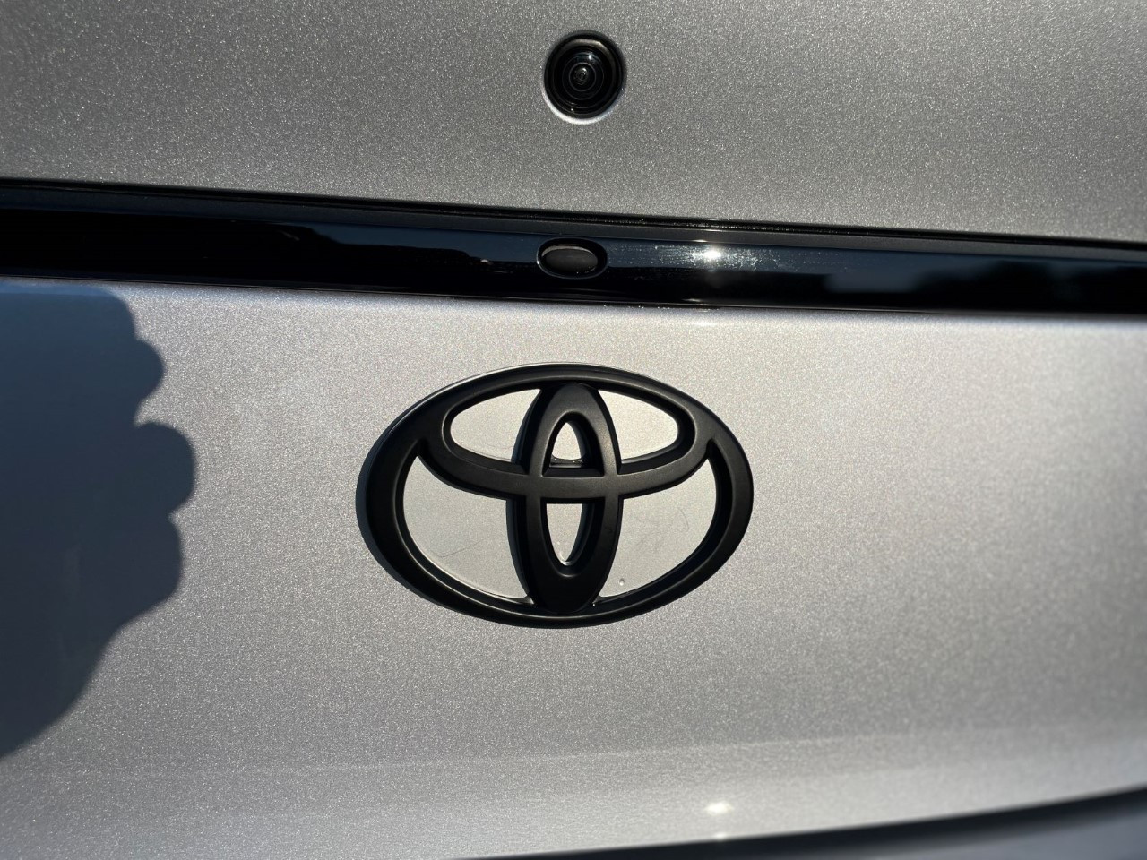 "T-Logo" Custom-Color Replacement Badges for Toyota Model (Various Colors) 