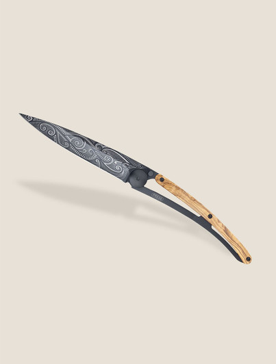 Deejo Tattoo Engraved Knife Black Pacific