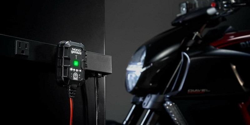 Kawasaki Teryx/Mule 1 6V/12V 1-Amp Smart Battery Charger by Noco