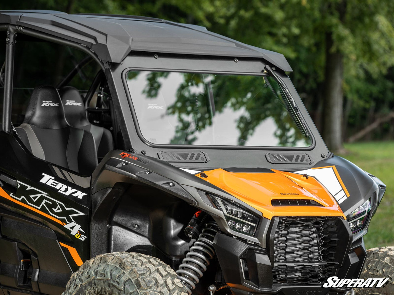 カラス Kawasaki Teryx KRX 1000 Glass Windshield by SuperATV GWS-K-KRX-S-01