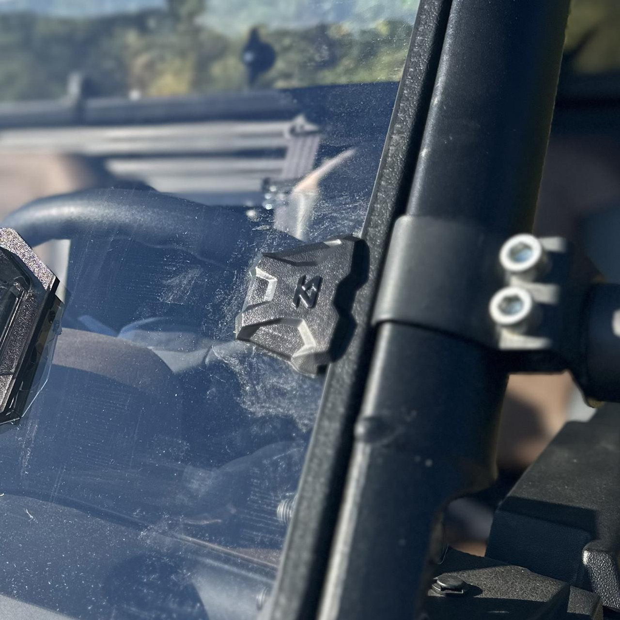 Kawasaki Ridge Toolless Versa-Vent Windshield by Seizmik - 50