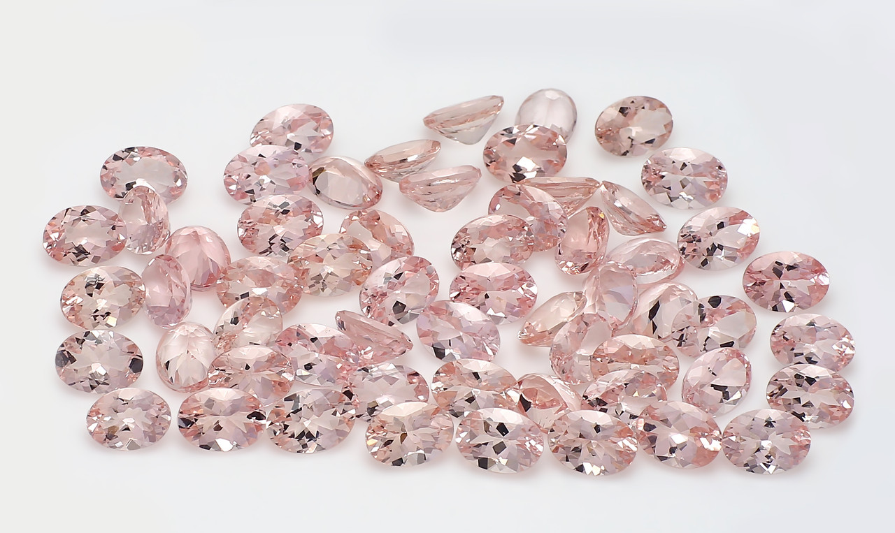 Pinkish Peach Morganite Oval Faceted 5X7 mm 142 Pieces 99.59