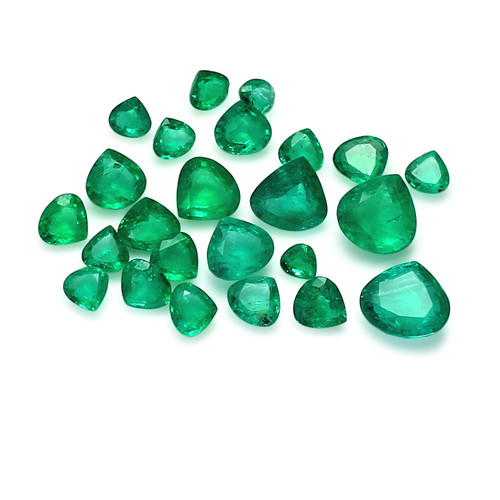 Emerald Heart Faceted  4.60X5 mm to 9.5X11 mm 24 Piece 27.60 Carats GSCEM0090