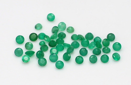 Emerald Round Faceted 3X3 mm 11.40 Carats GSCEM0413