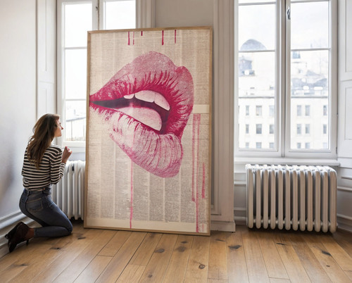 Retro_Pink_Lips_art_Poster__Pop_Art_Lipstick_Kiss_on_Vintage_Newspaper__Grunge_W