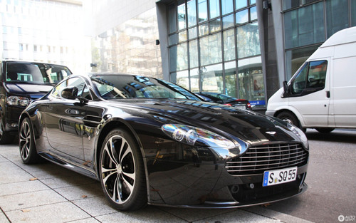 Aston Martin vantage V8 25 Poster Canvas Movie Film Print A0 A1 A2 A3 A4 A5 A6 A