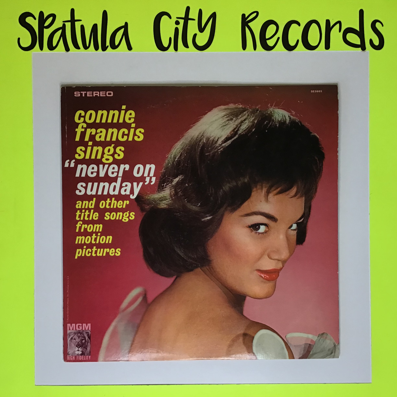Connie Francis - Sings Never on Sunday and other titles - vinyl record album LP